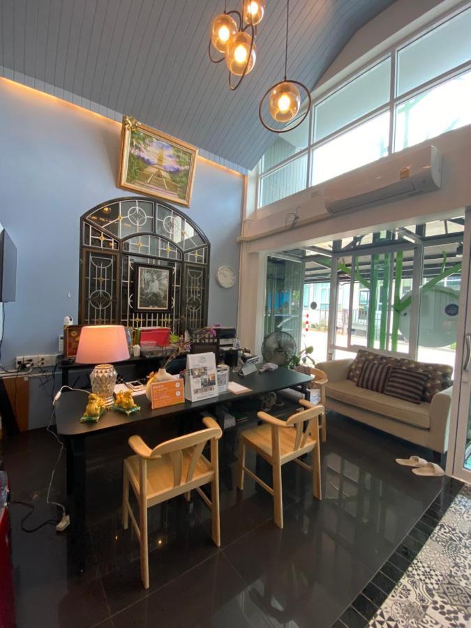 Jeboutiquelangsuan Hotel Lang Suan Exterior photo